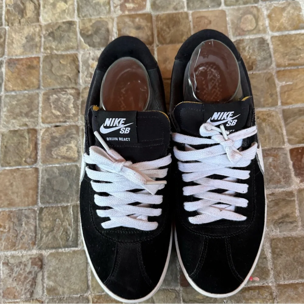 Nike bruin react sb Nike Black and White Athletic Shoes